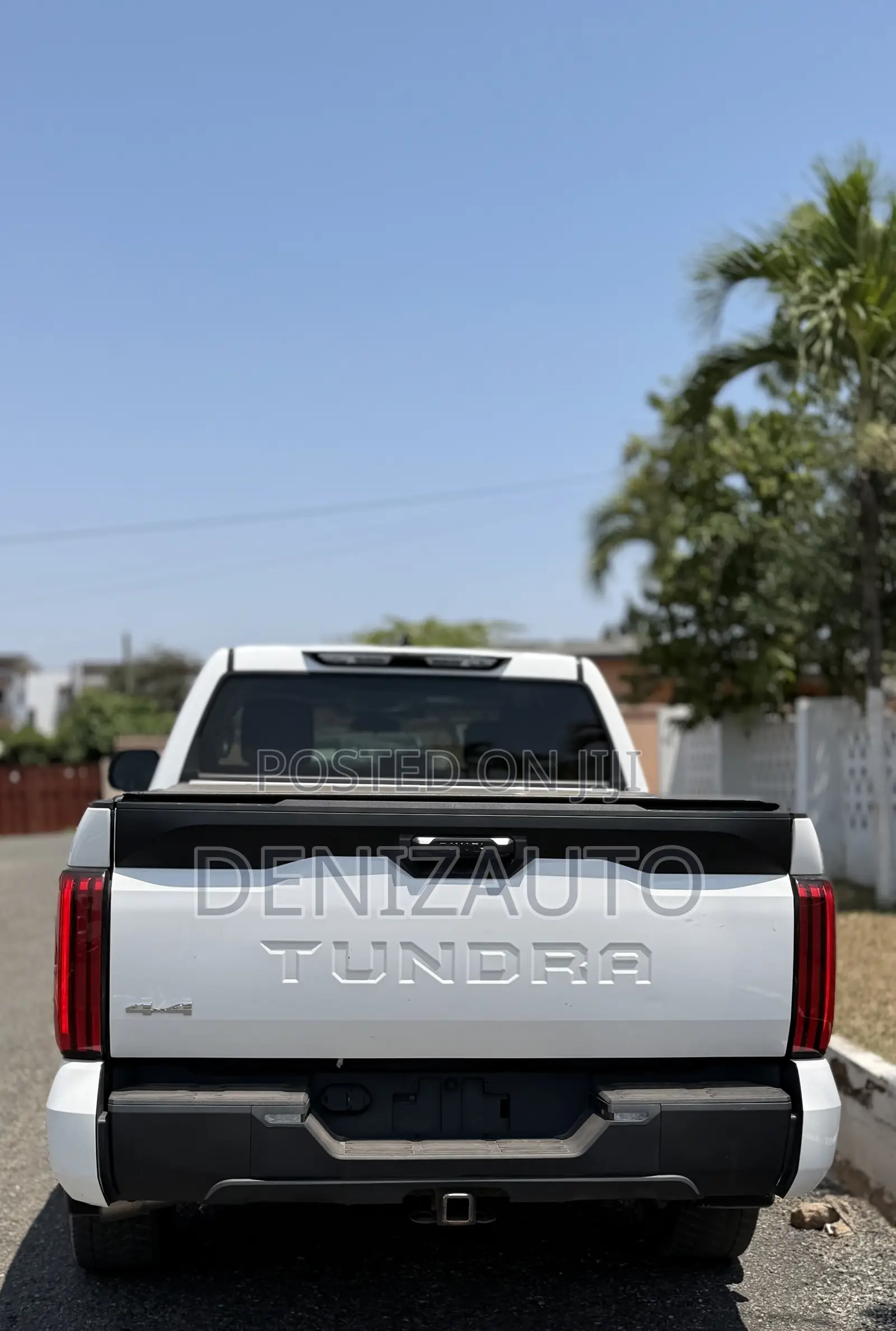 Toyota Tundra SR5 CrewMax 6.5' Bed 2023 White