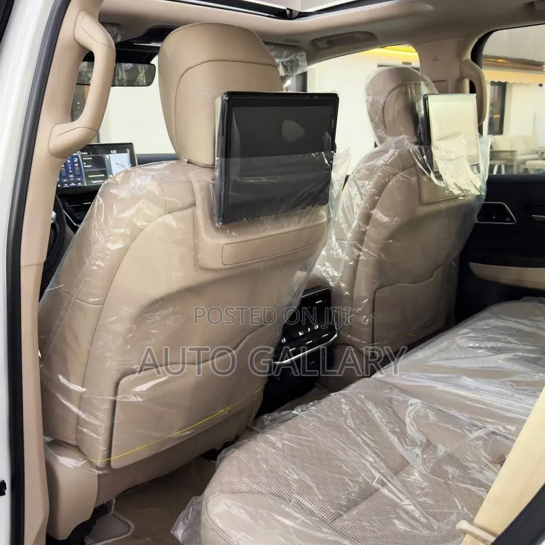 New Toyota Land Cruiser LC300 2025 Gray