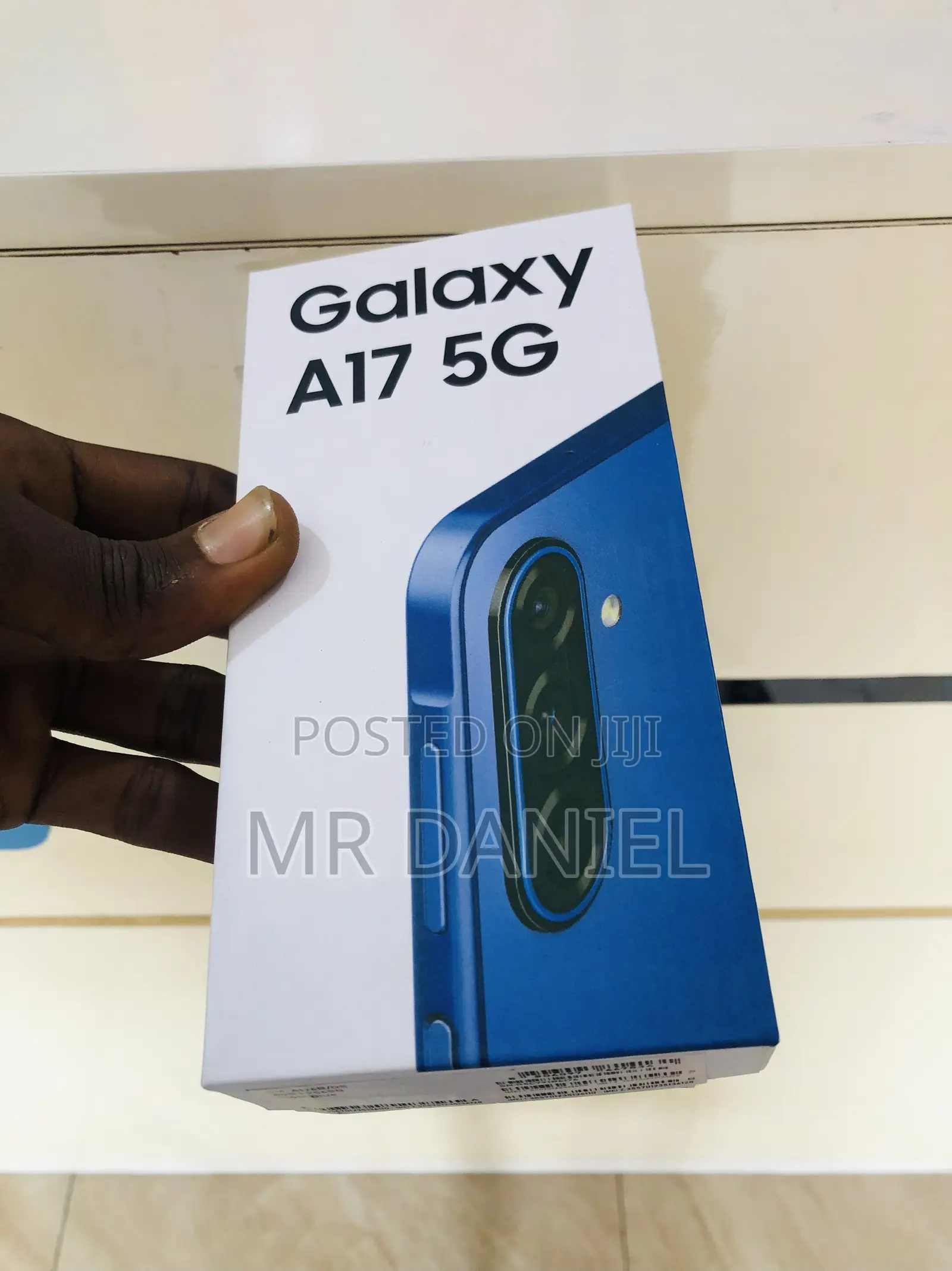 New Samsung Galaxy A17 5G 256 GB Blue