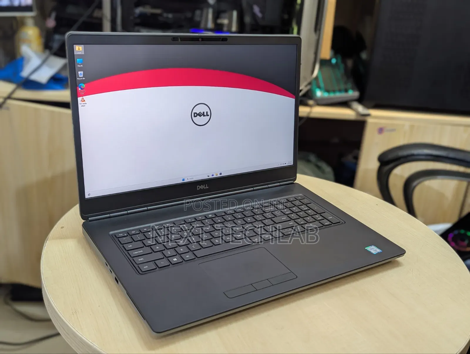 Laptop Dell Precision 7750 16GB Intel Xeon SSD 512GB