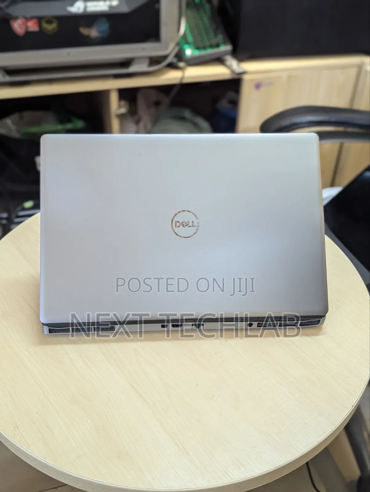 Laptop Dell Precision 7750 16GB Intel Xeon SSD 512GB