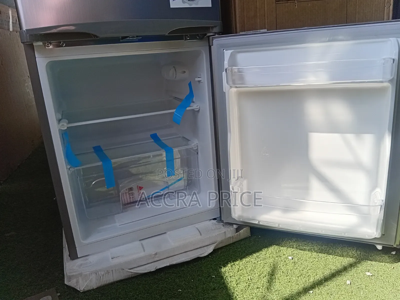 Roch 85L Tabletop Refrigerator for Small Spaces
