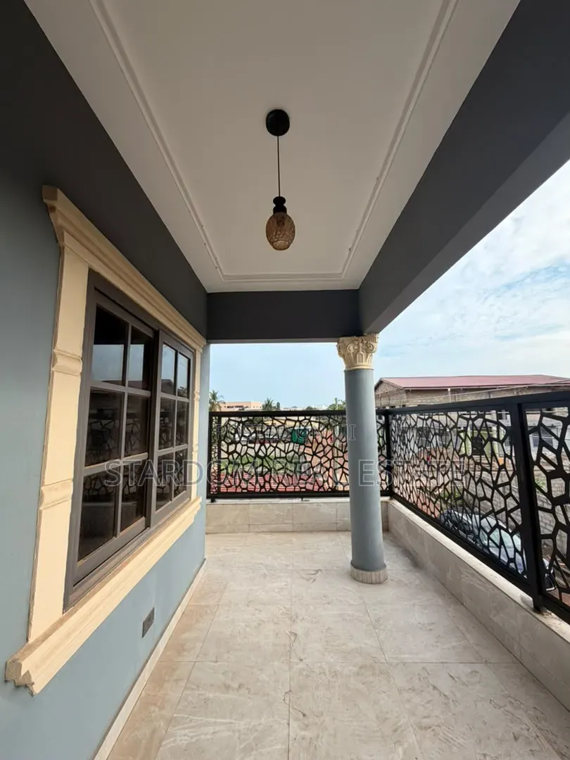 2bdrm Apartment in Ashaley Botwe, Nmai-Dzorn for rent