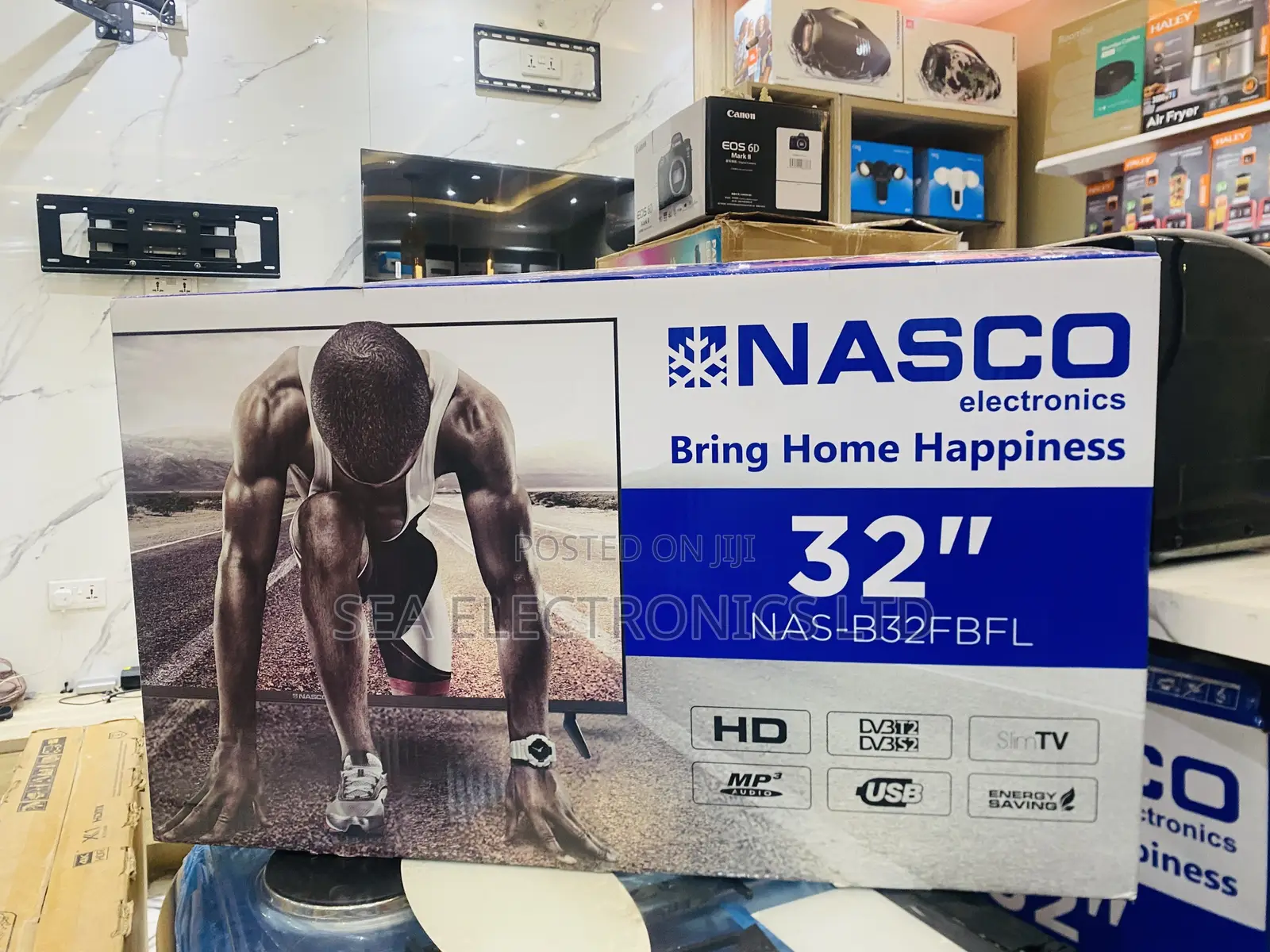 Nasco 32 Inch Satellite TV