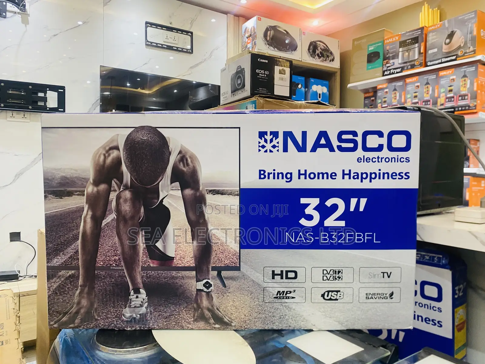 Strong Satellite Nasco 32 Inch TV