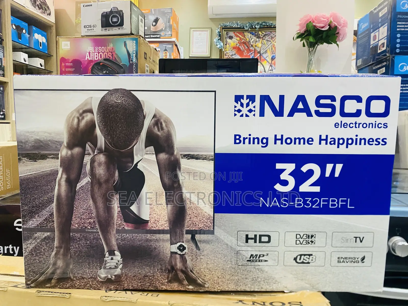 Strong Satellite Nasco 32 Inch TV