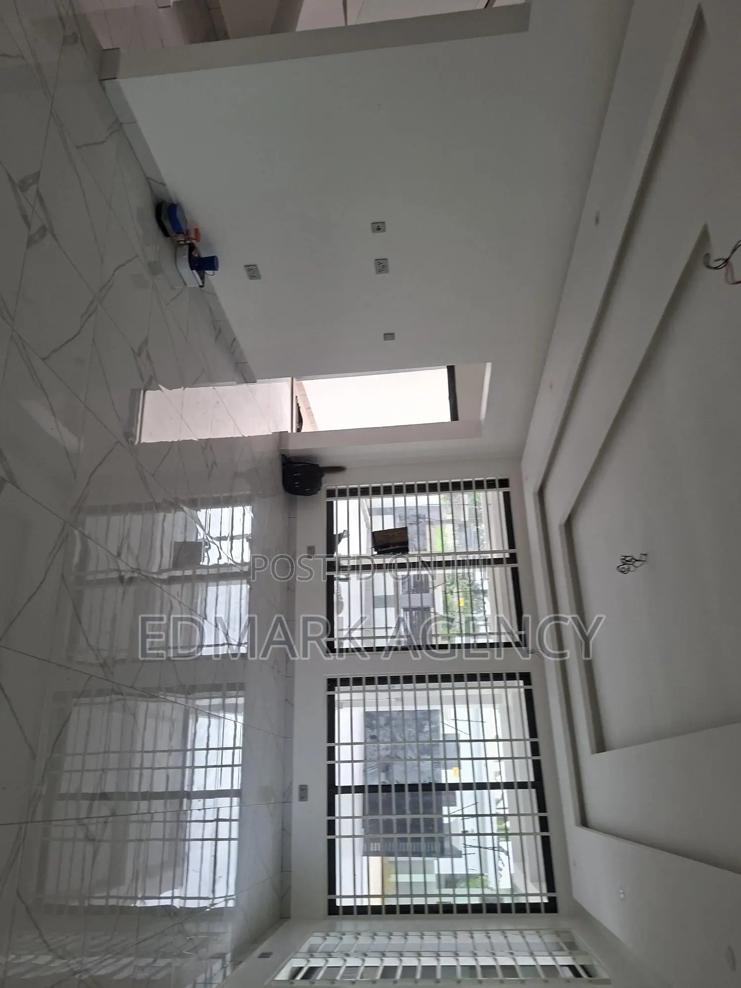 4bdrm House in Achimota, The Mall for sale