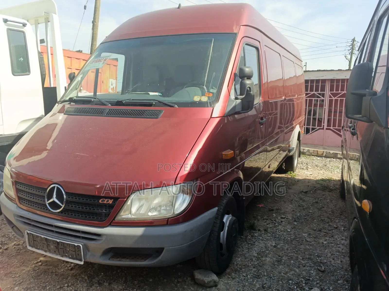 Mercedes-Benz Sprinter 2000 Pink
