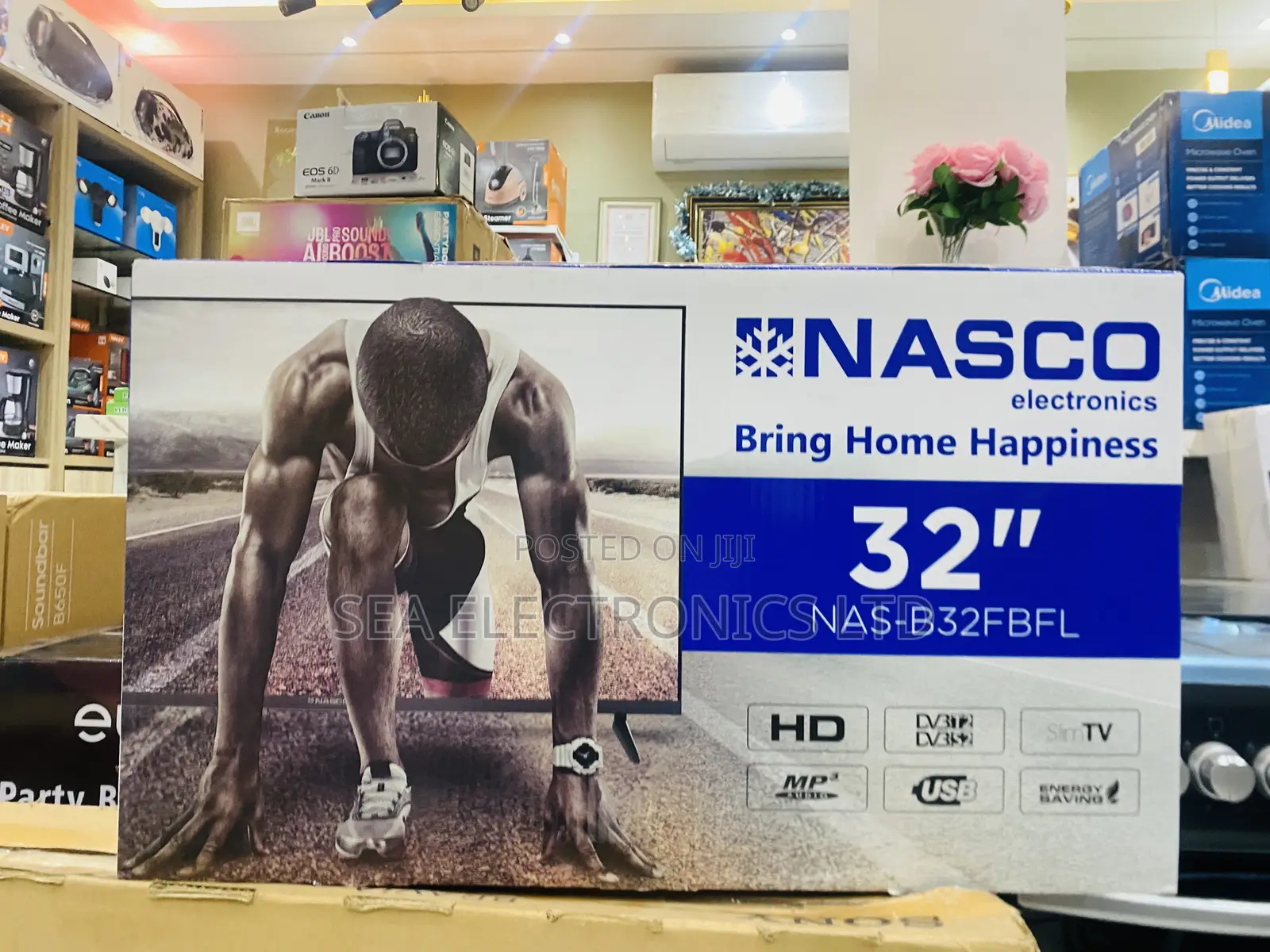Nasco 32" Led-Satellite Digital TV-