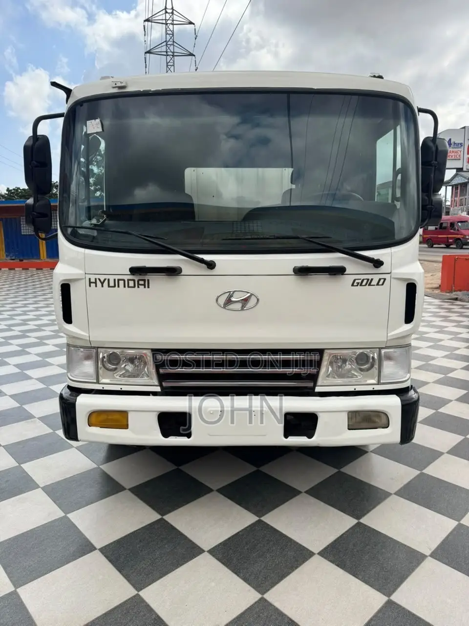 Hyundai Gold