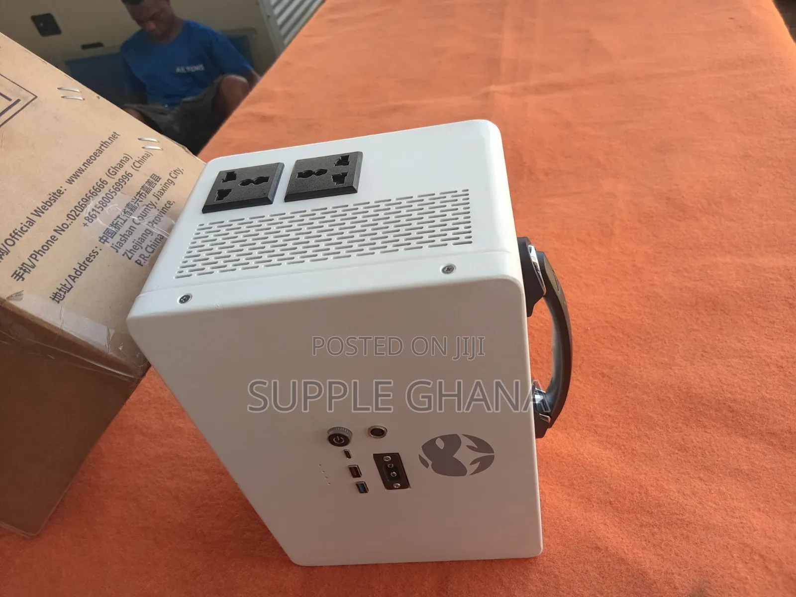 NEO EARTH MultiPort Portable Power Supply Convenient Charging Solution