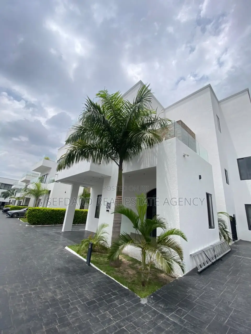 3bdrm Duplex in Sefdard Properties, East Legon for sale