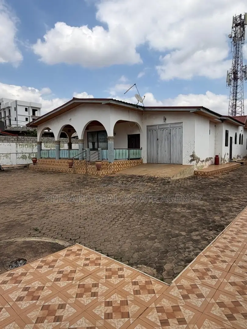 4bdrm House in Sefdard Properties, Spintex for sale