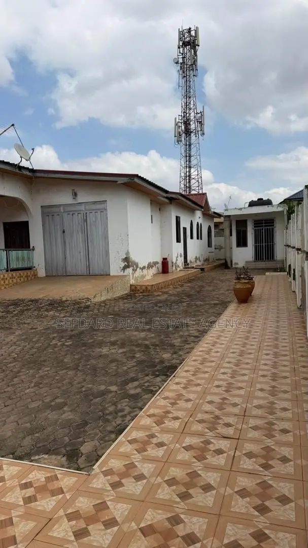 4bdrm House in Sefdard Properties, Spintex for sale
