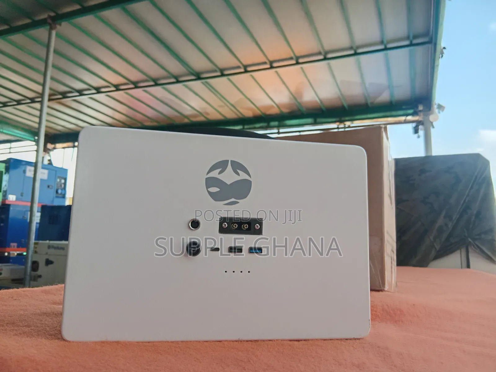 NEO EARTH Portable Power Station for Everyday Electronic Devices