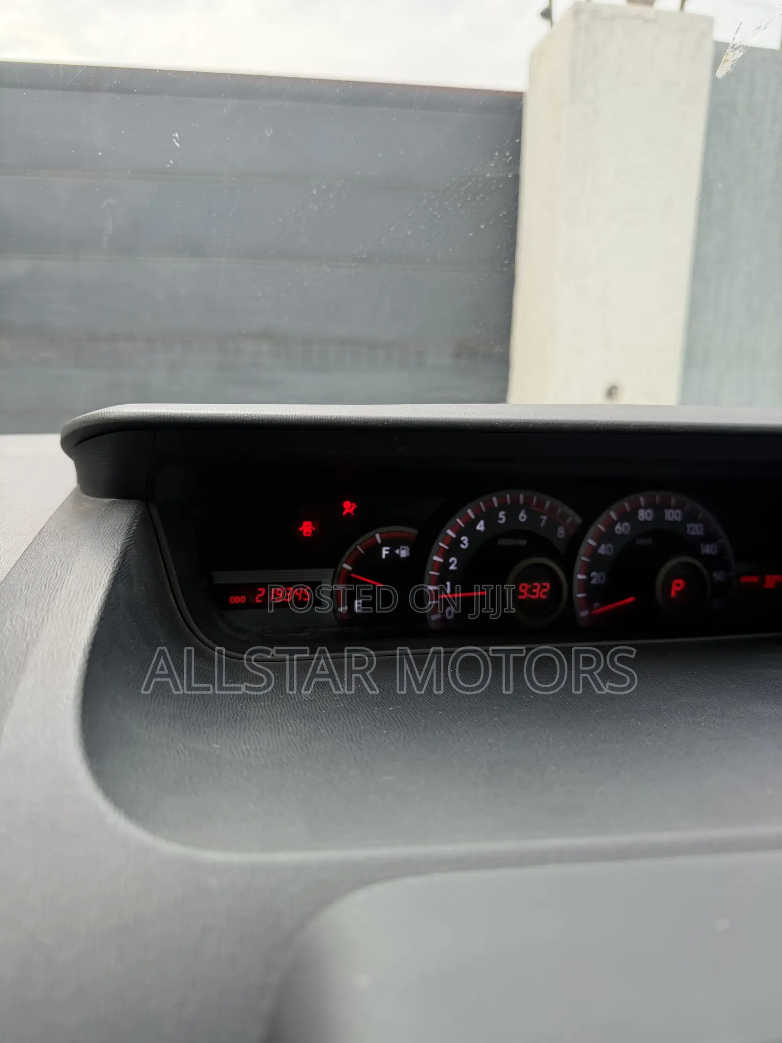 Toyota Voxy V 4WD 7-Seater 2012 Black