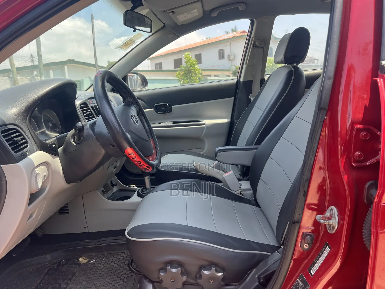 Hyundai Accent 2008 Red
