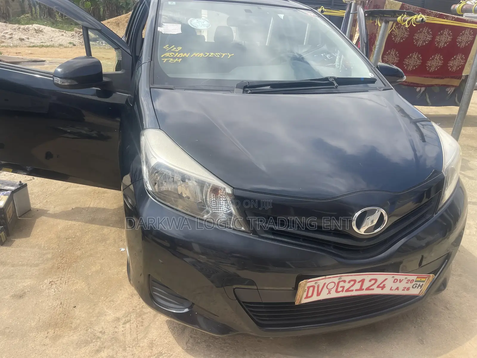 Toyota Vitz 2014 Black