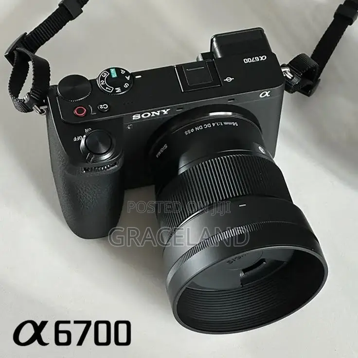 This Is Sony Alpha A6700 With 16-50mm F/3.5-5.6|| Len