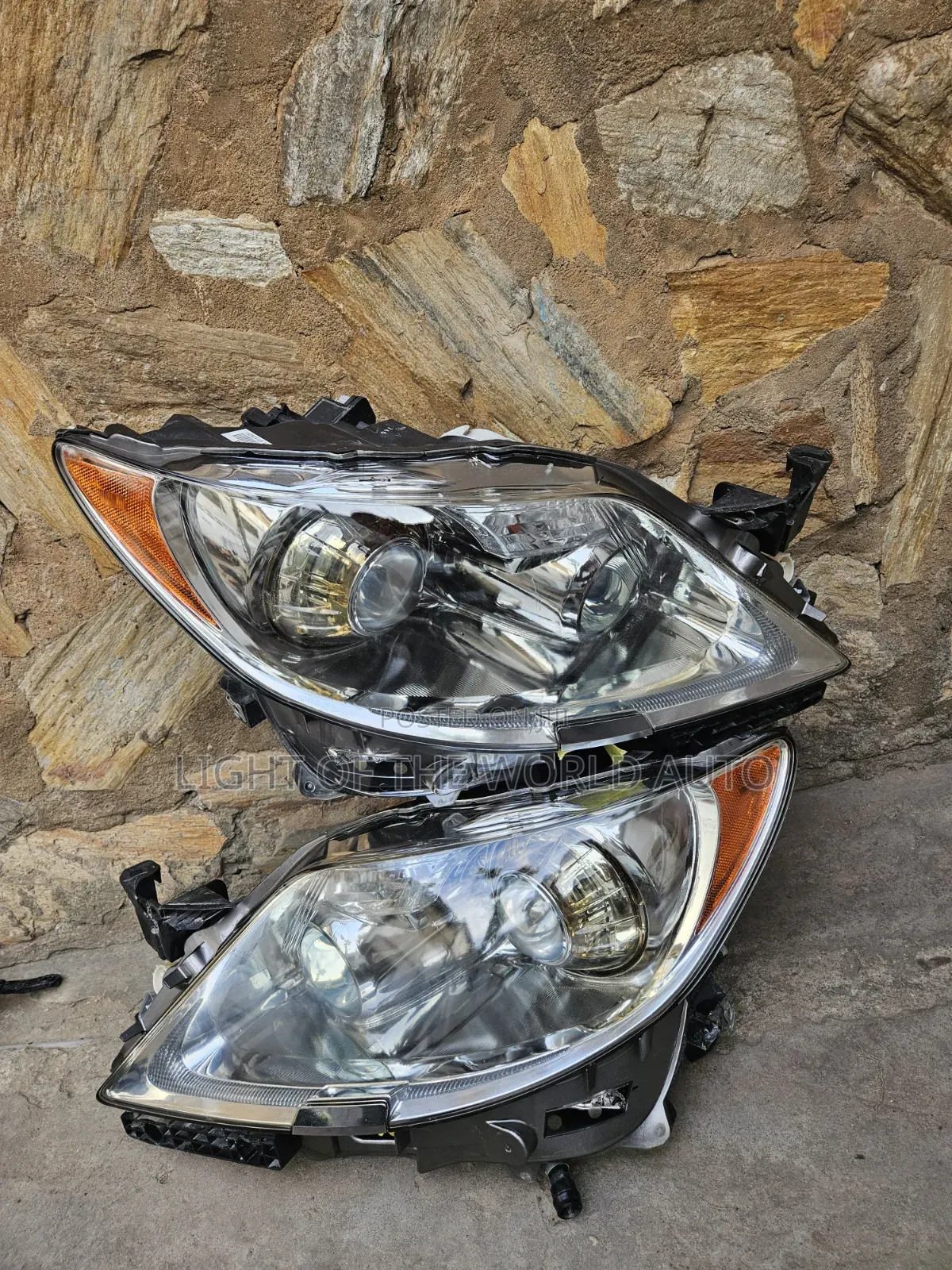 Lexus LS460 Headlight Charger Type