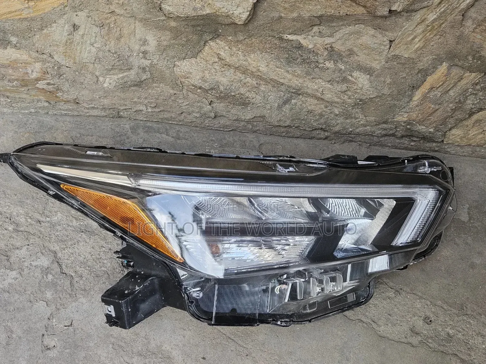 Nissan Versa Headlight 2024 Right Side Led