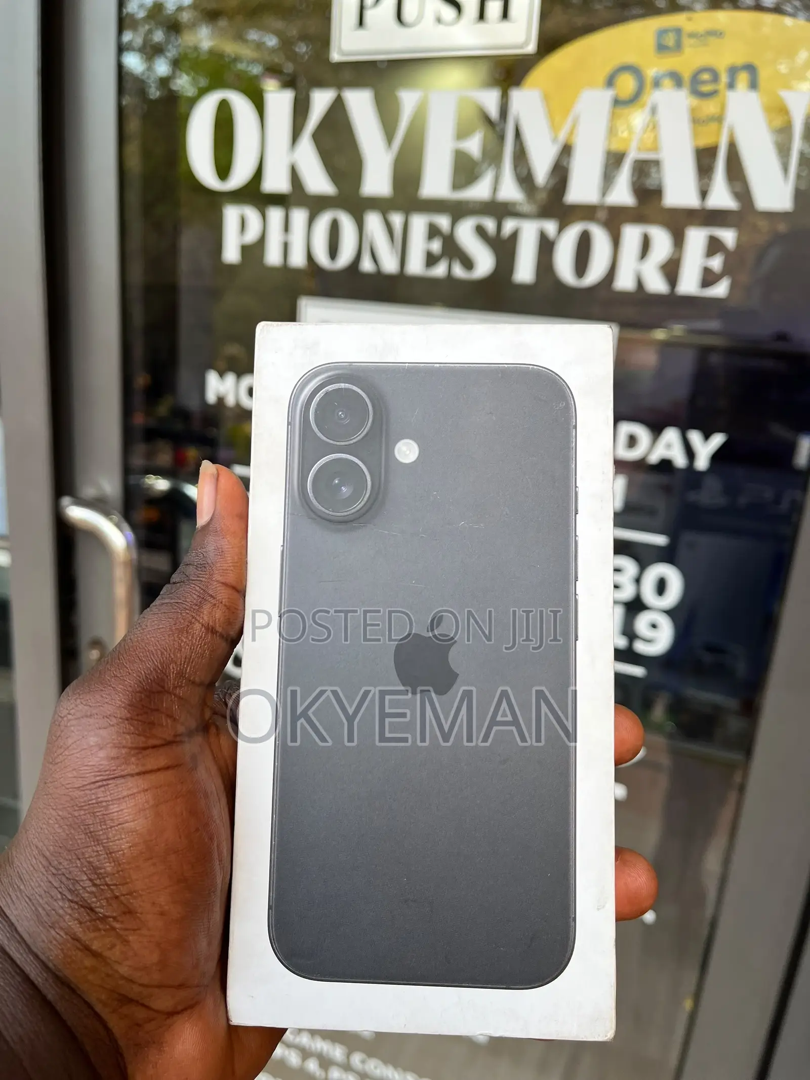 New Apple iPhone 16 128 GB Black