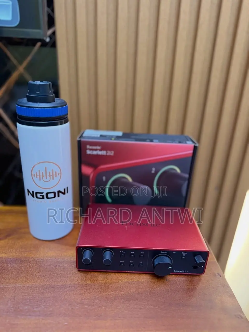 Focusrite Scarlett 2i2 (4th Generation) USB Audio Interface