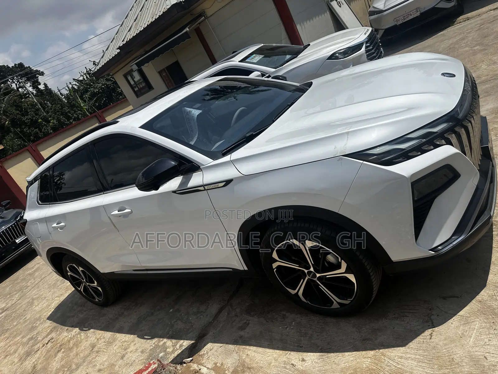 Dongfeng Captain 2023 White