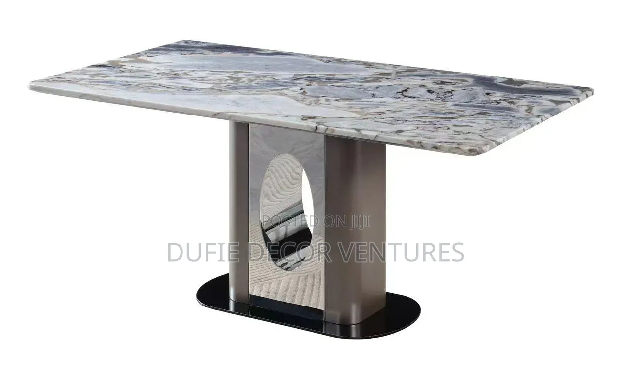 Royal Dining Set