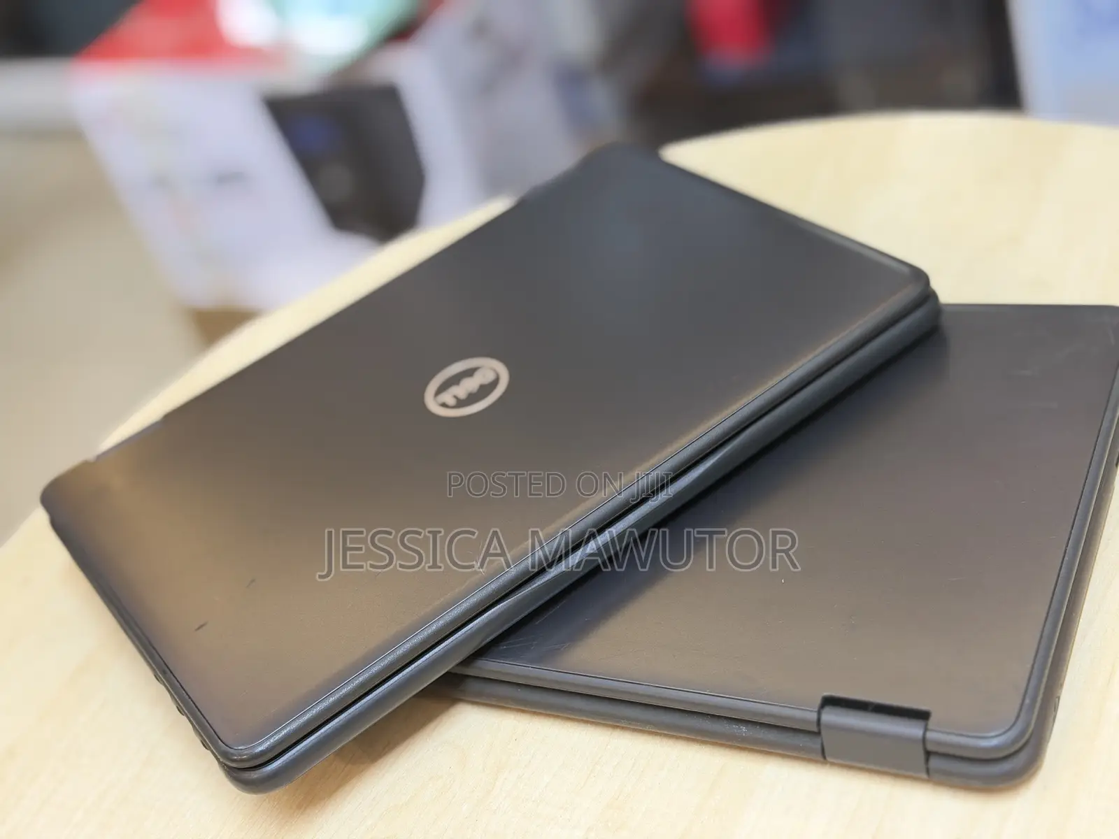 Laptop Dell Latitude 3190 2-in-1 4GB Intel Celeron SSD 128GB