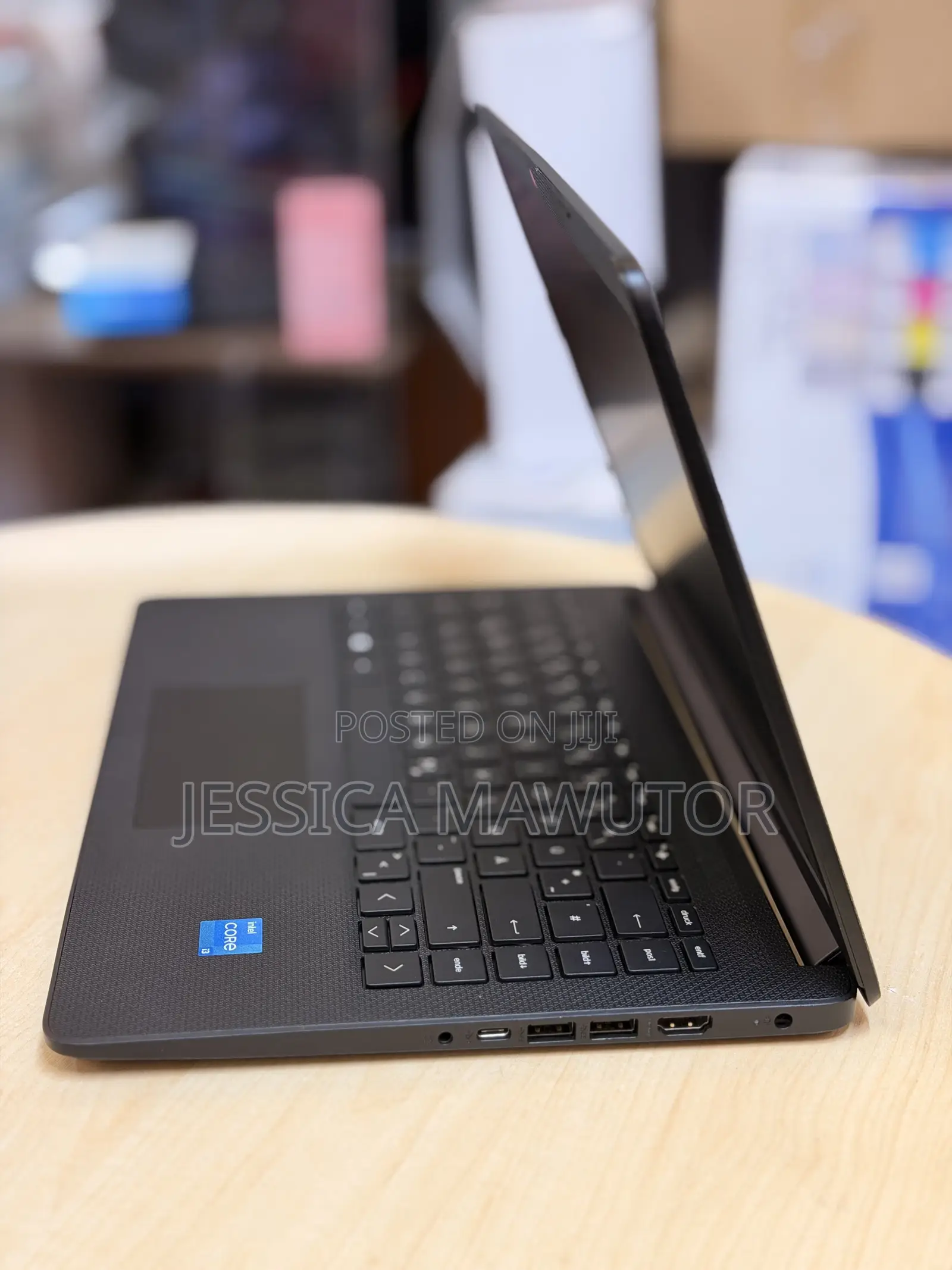 New Laptop HP 14S 8GB Intel Core i3 SSD 256GB