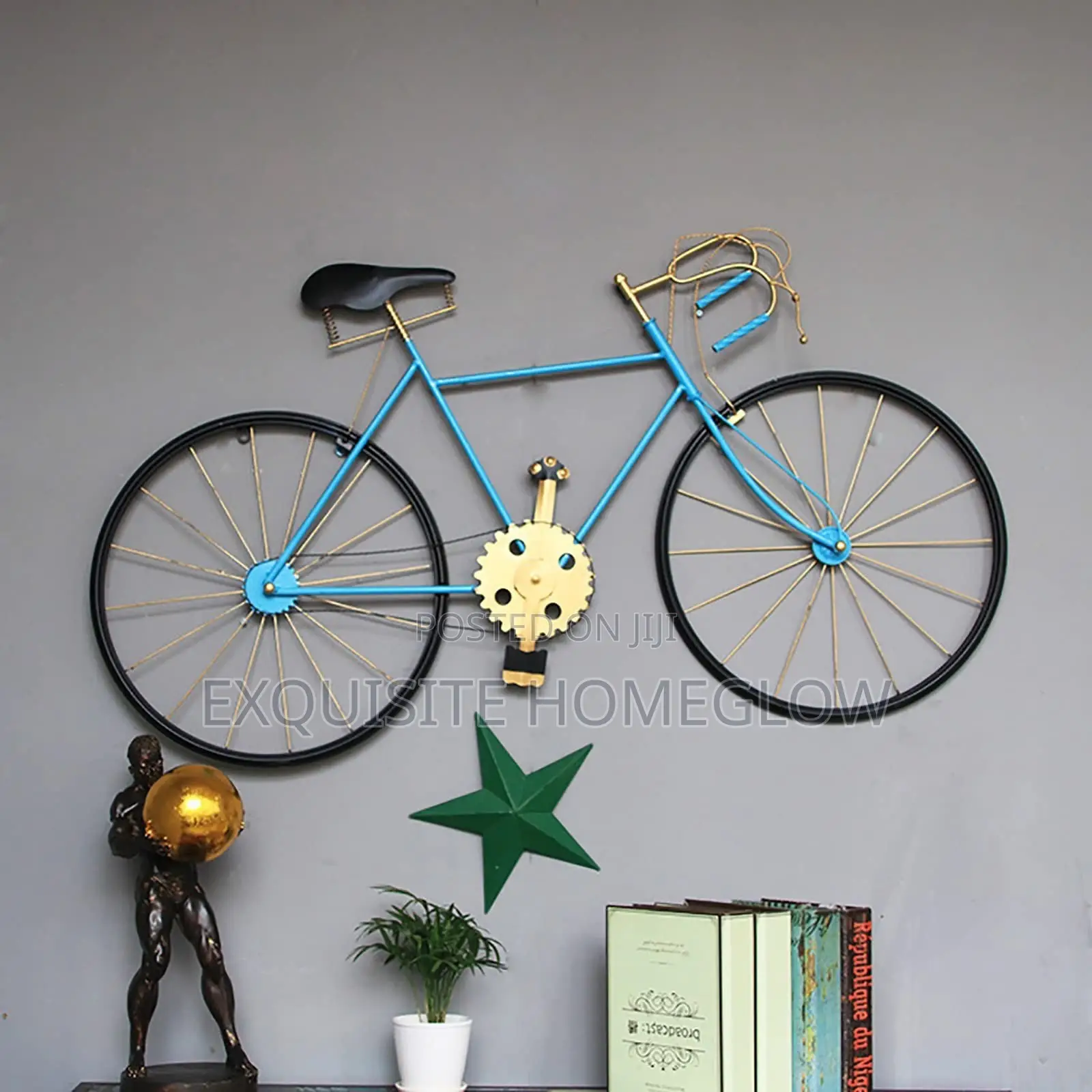 Vintange-Style Metal Bicycle Wall Art Piece With Added String Lights