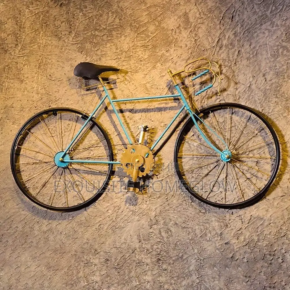 Vintange-Style Metal Bicycle Wall Art Piece With Added String Lights