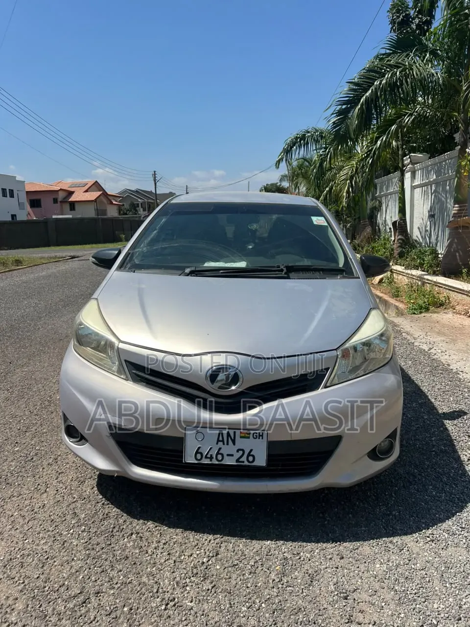 Toyota Vitz 1.3 FWD 5dr 2012 Silver