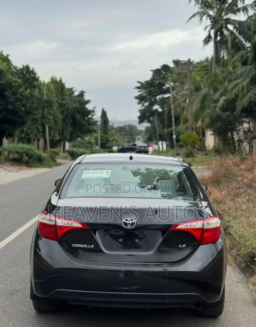 Toyota Corolla 2015 Black