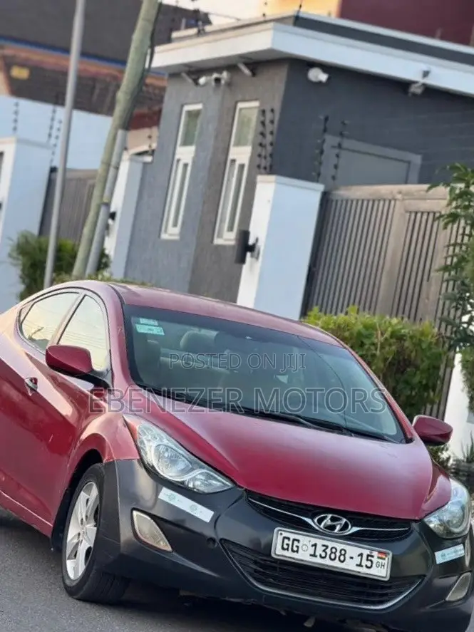 Hyundai Elantra 2012 Red