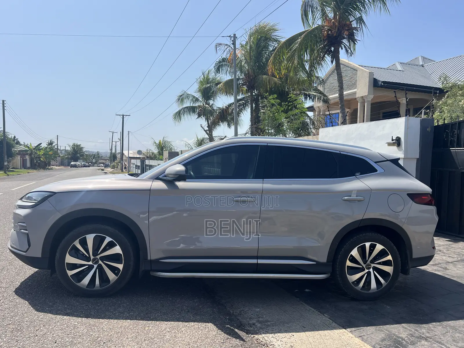 New BYD Song Pro DM-i 2023 Off white