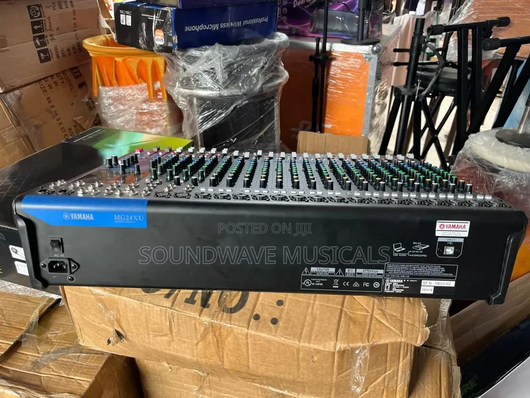 Yamaha Mg 24xu Raw Mixer