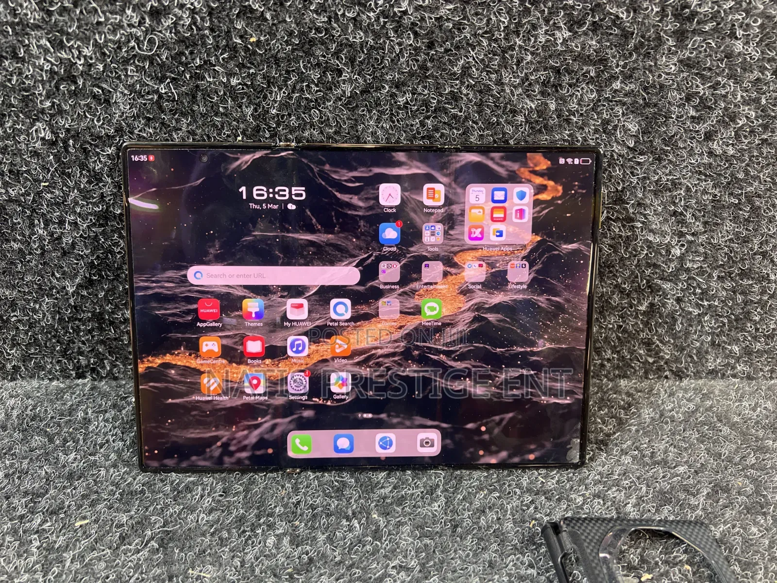 New Huawei Mate XT Ultimate Design 512 GB Black