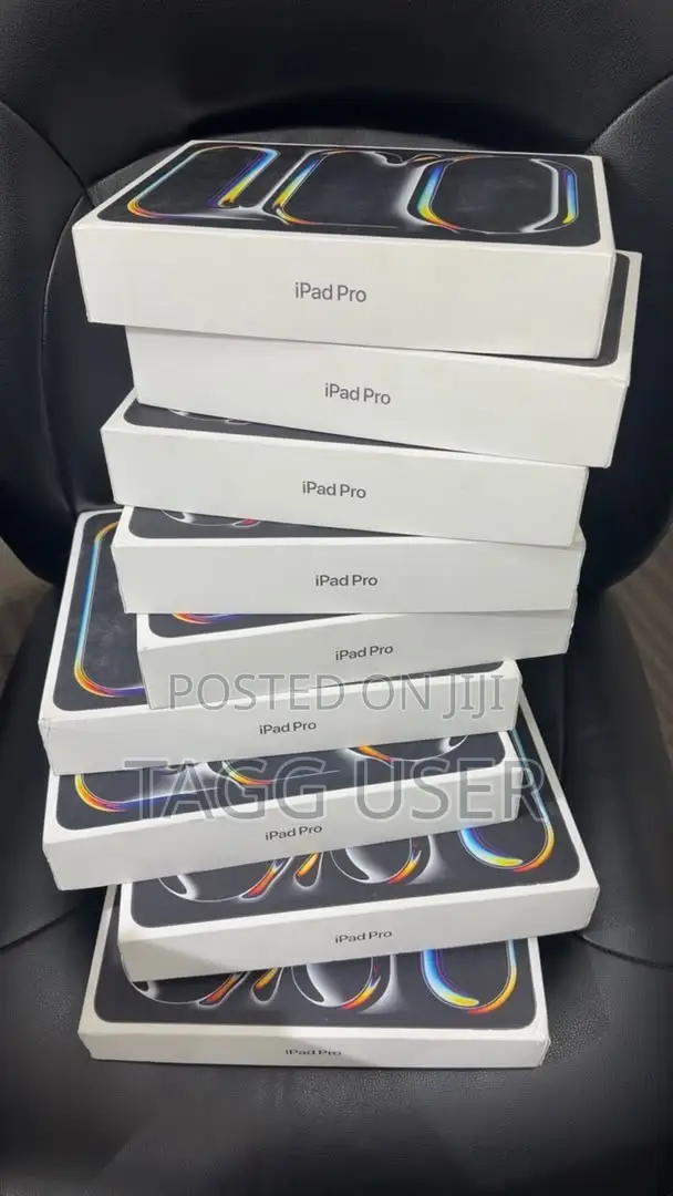 New Apple iPad Pro 13 (2025) 256 GB Black