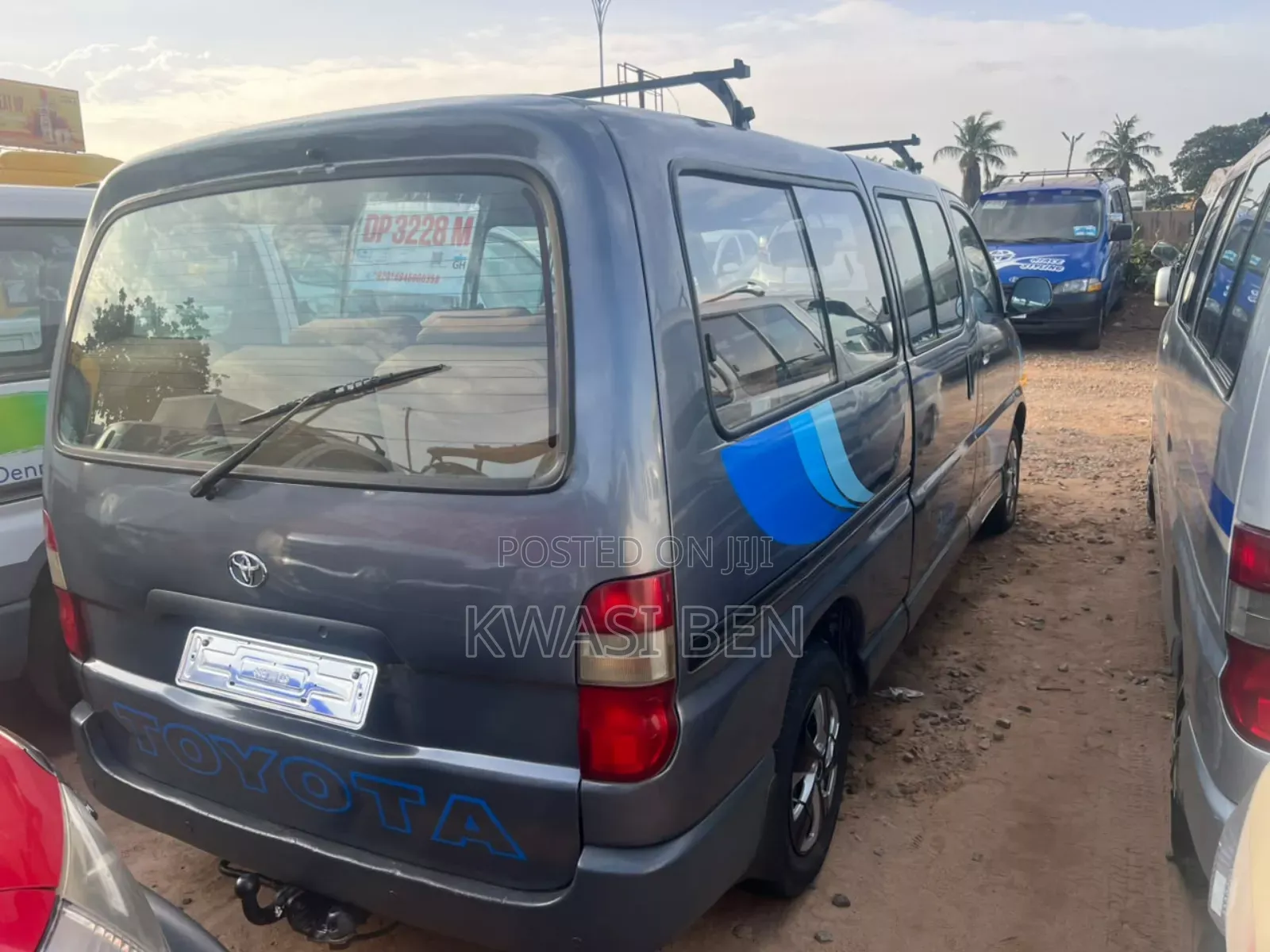 Toyota HiAce 2006 Grey