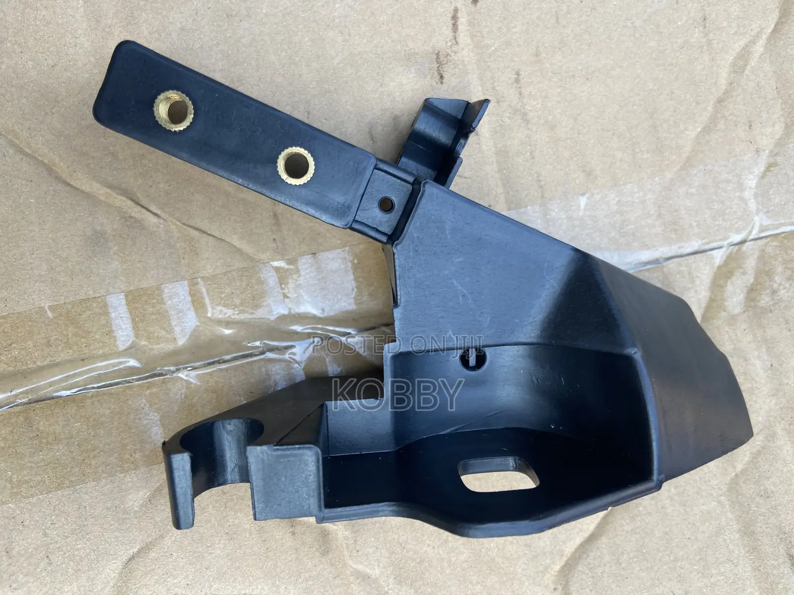 Benz C300 / 205 Head Light Seat /Lamp Holder / Lamp Bracket