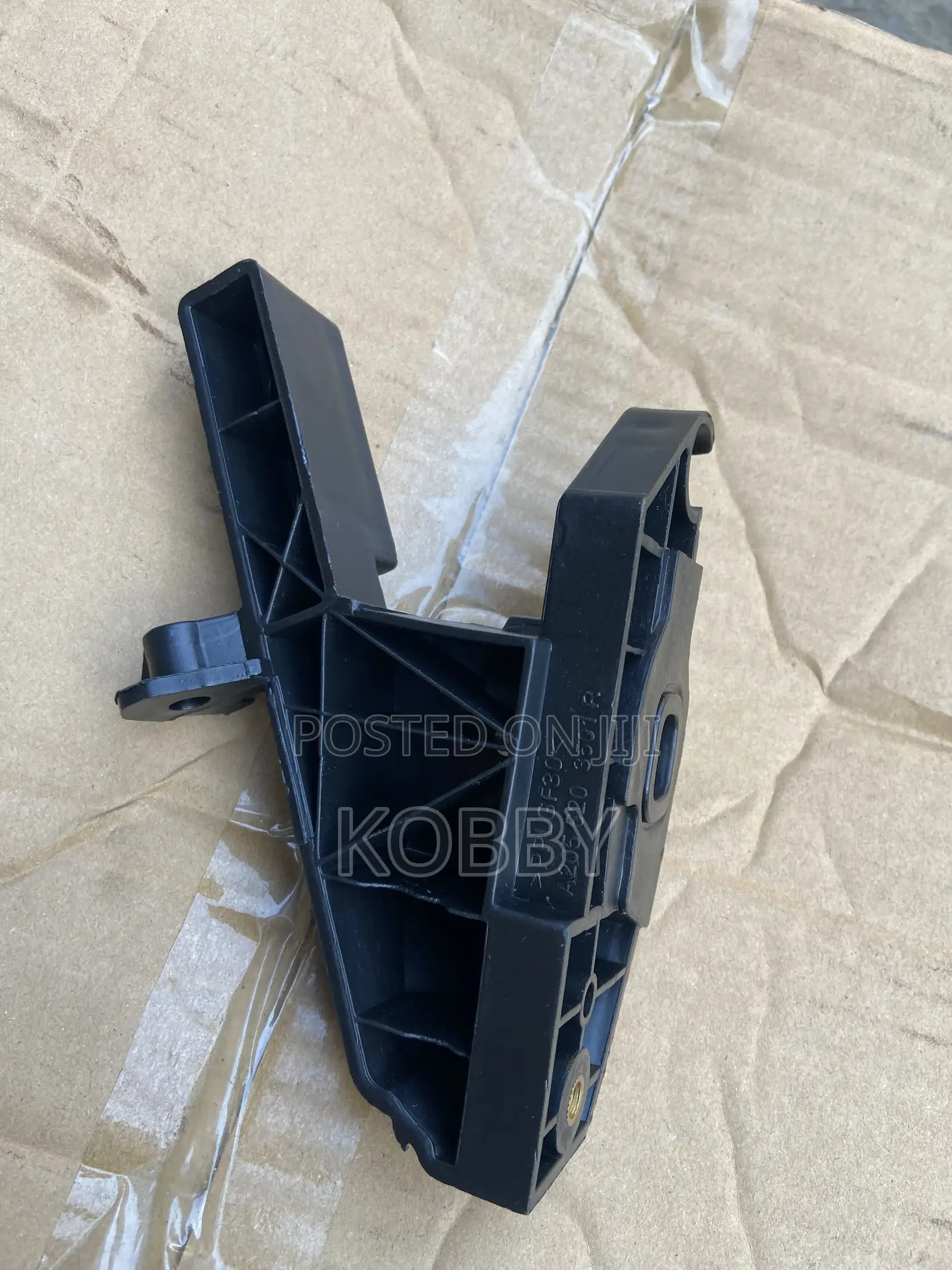 Benz C300 / 205 Head Light Seat /Lamp Holder / Lamp Bracket