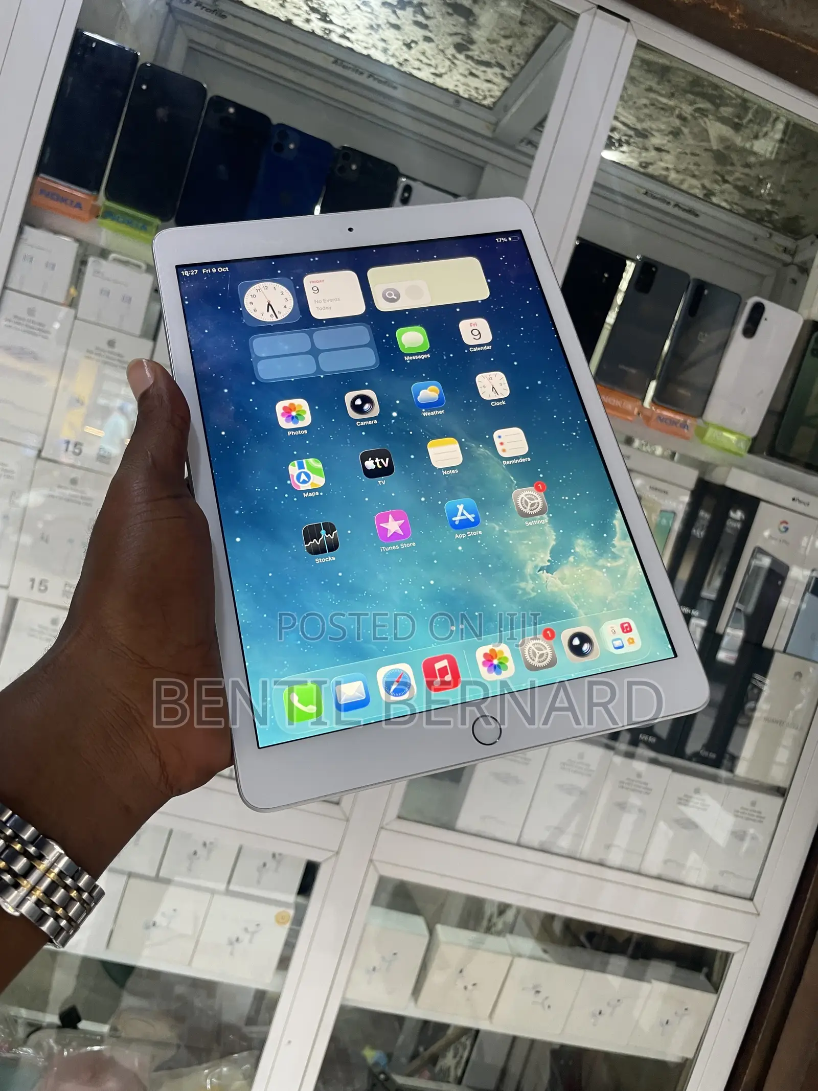 Apple iPad 10.2 (2020) Wi-Fi 32 GB Silver
