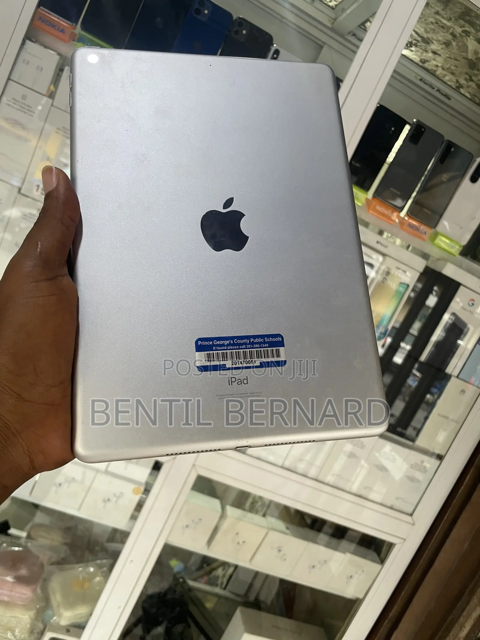 Apple iPad 10.2 (2020) Wi-Fi 32 GB Silver