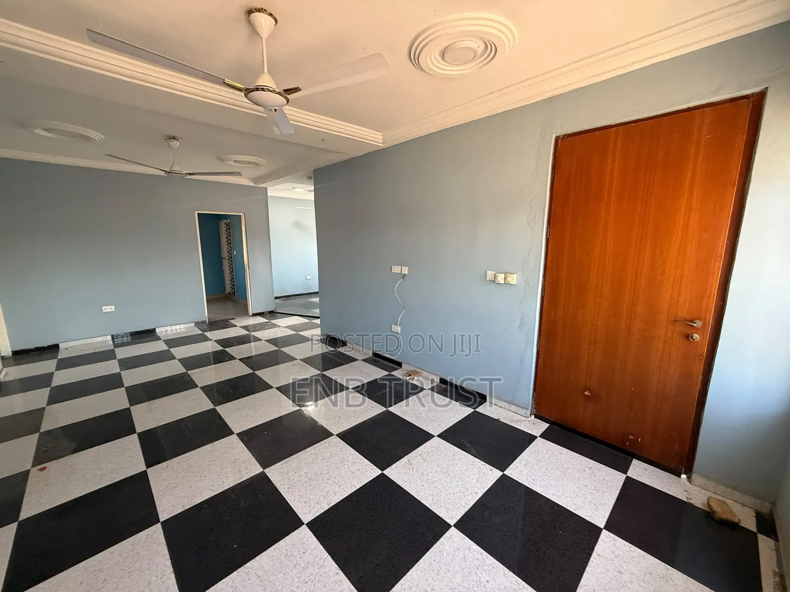 3bdrm Apartment in Weija Scc, Old Barrier for rent