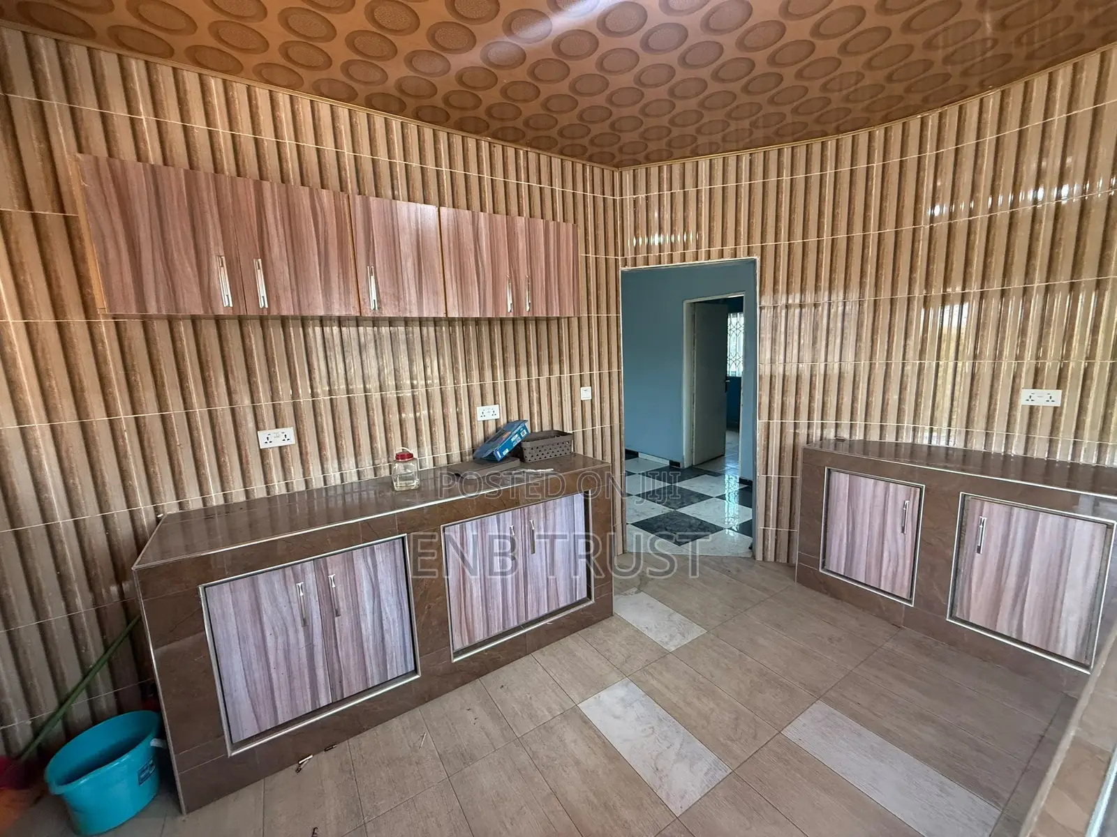 3bdrm Apartment in Weija Scc, Old Barrier for rent