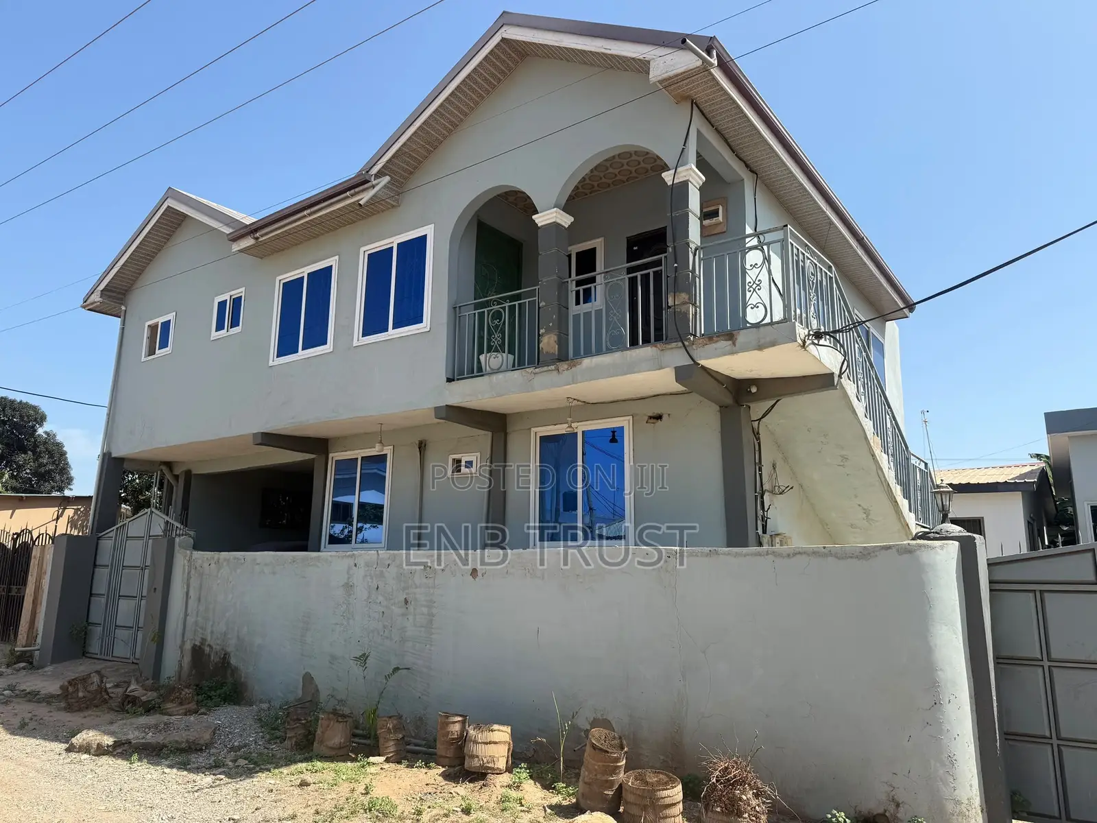 3bdrm Apartment in Weija Scc, Old Barrier for rent