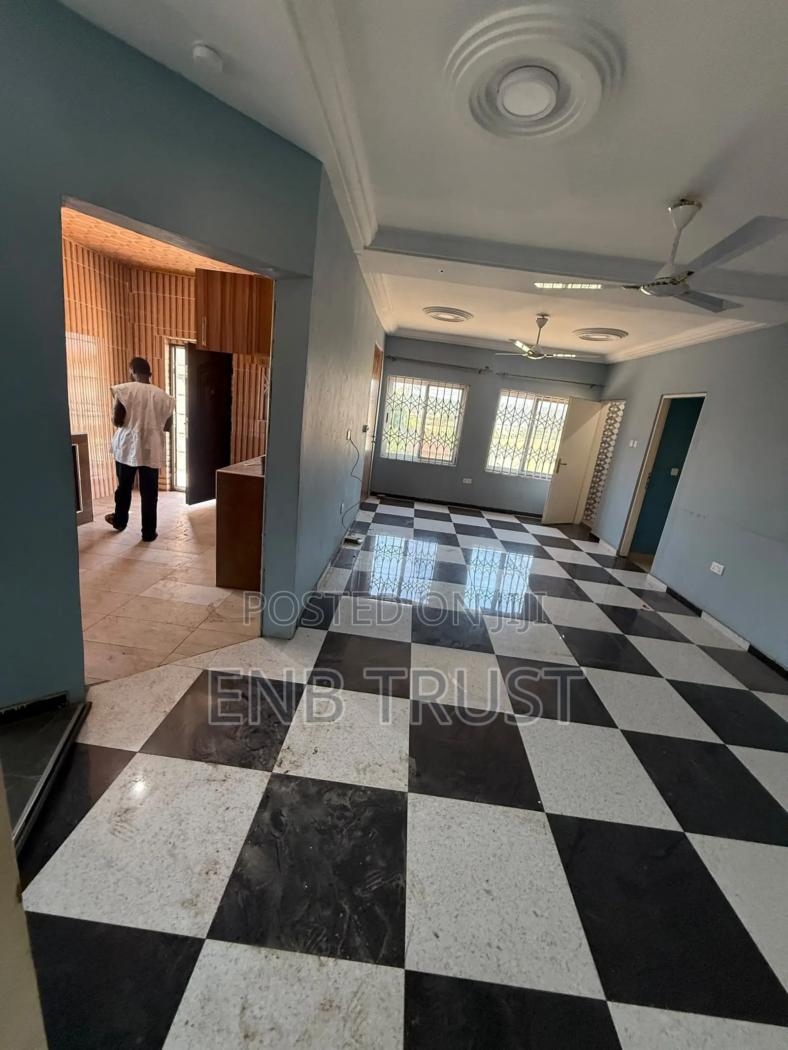 3bdrm Apartment in Weija Scc, Old Barrier for rent