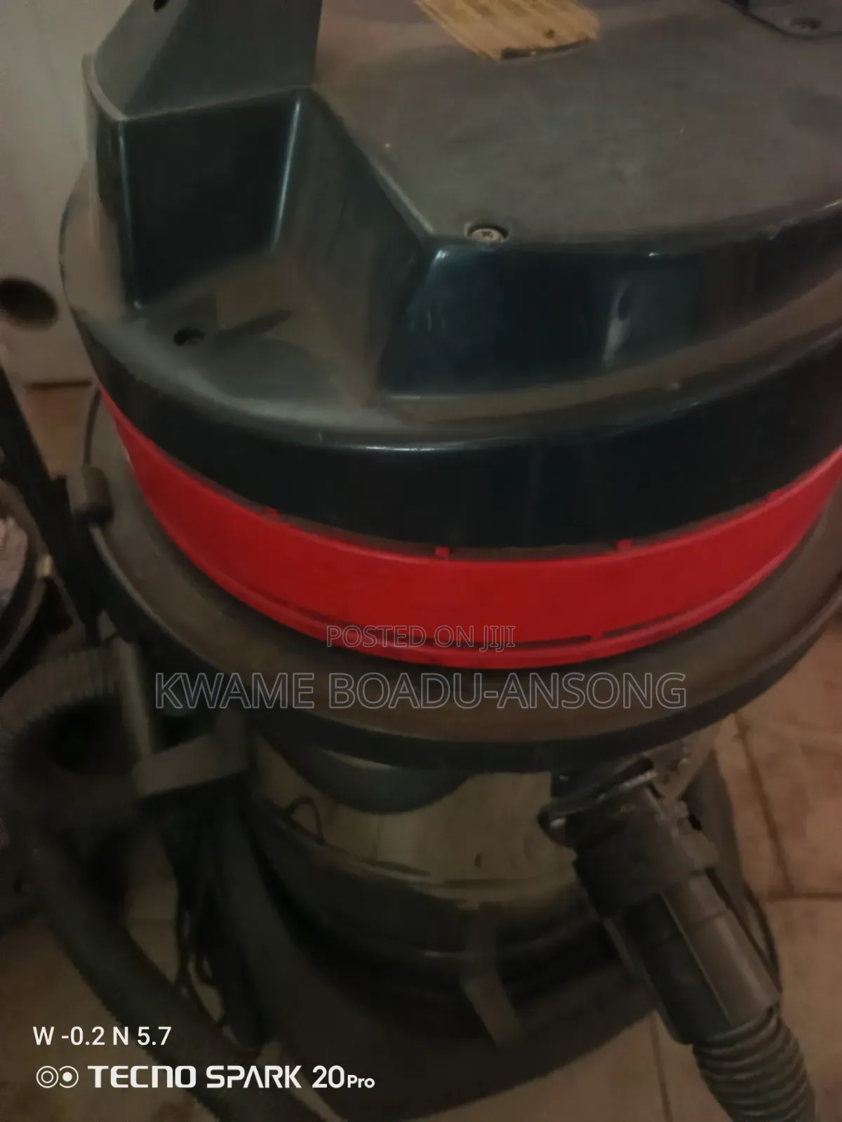 Commercial Vacuum Cleaner